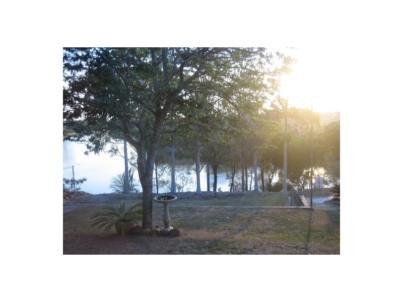 28 Edinburgh Dr, Bethania QLD 4205