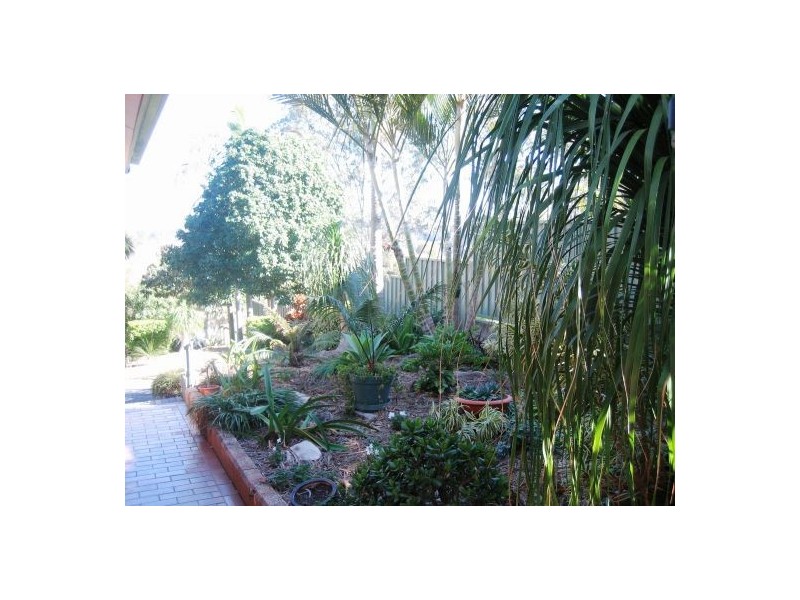 28 Edinburgh Dr, Bethania QLD 4205