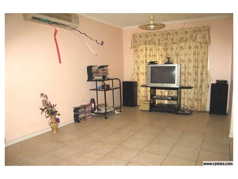 5 Leven Street, Coopers Plains QLD 4108