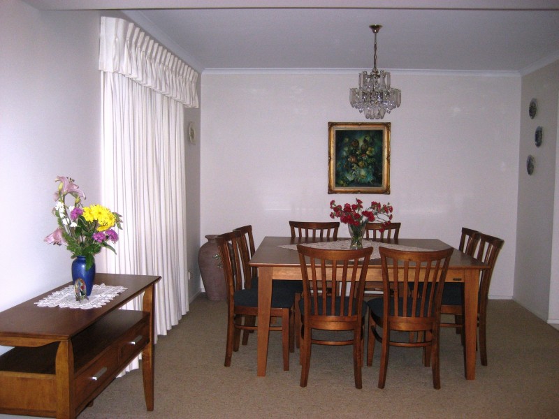 16 Stuart Pl, Eight Mile Plains QLD 4113