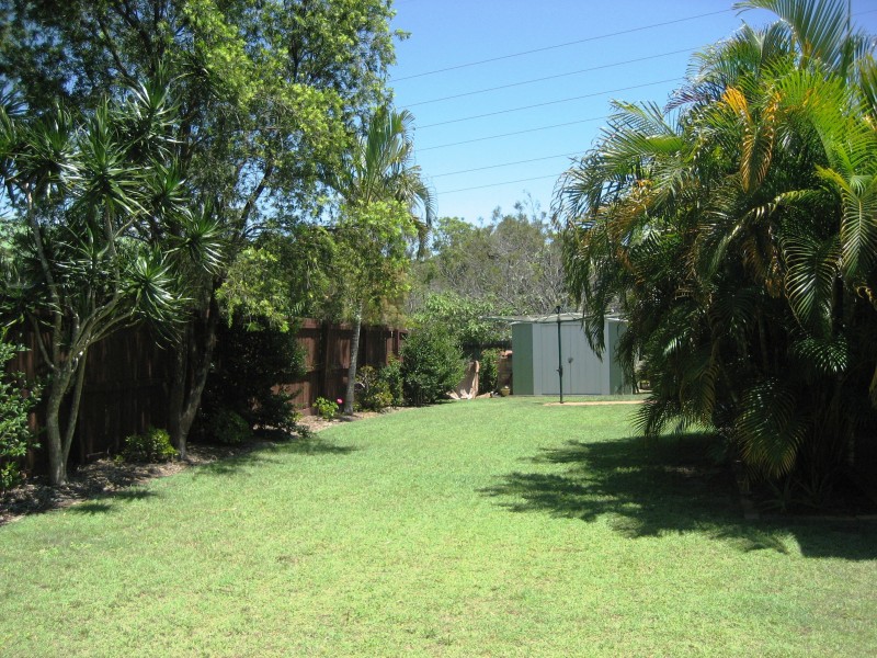 16 Stuart Pl, Eight Mile Plains QLD 4113