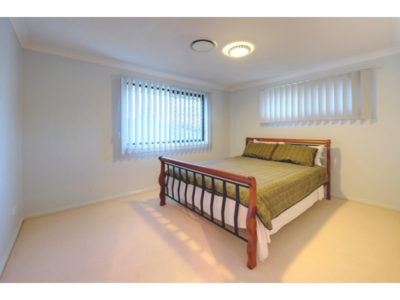 Stretton QLD 4116