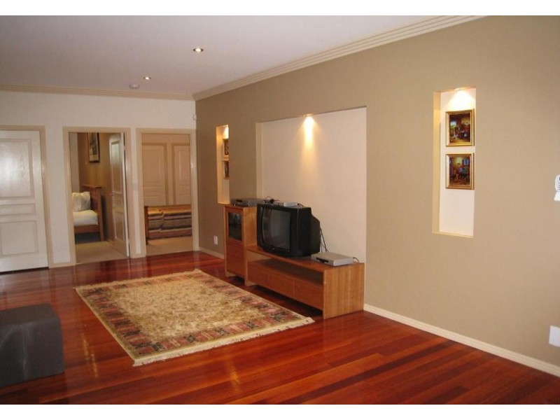 Stretton QLD 4116