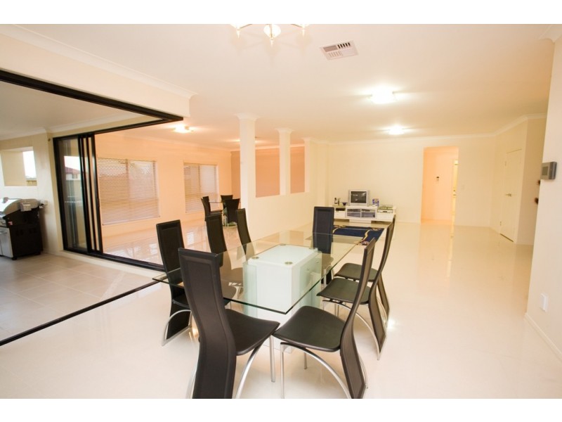 47 Birchwood Pl, Stretton QLD 4116