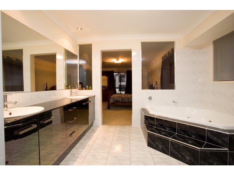 47 Birchwood Pl, Stretton QLD 4116