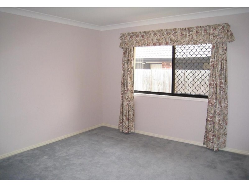 Stretton QLD 4116
