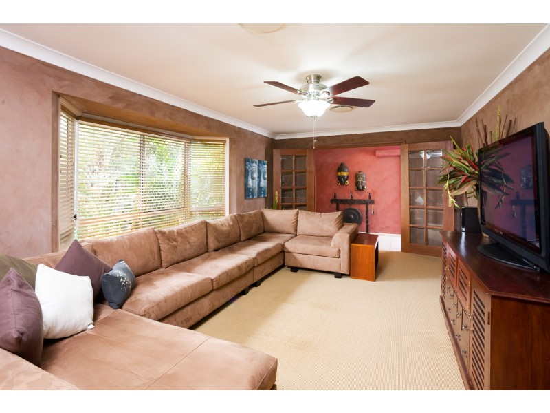 9 Tynon Cl, Parkinson QLD 4115