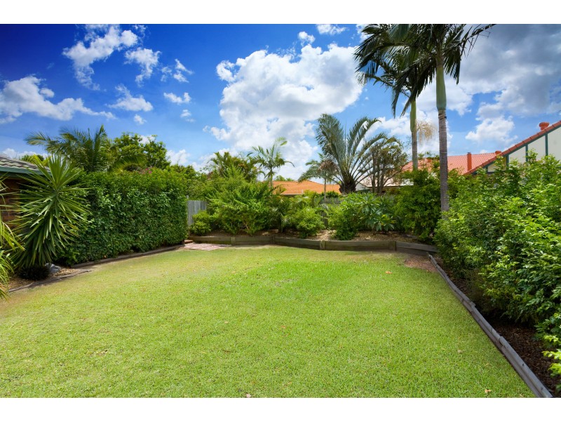 9 Tynon Cl, Parkinson QLD 4115