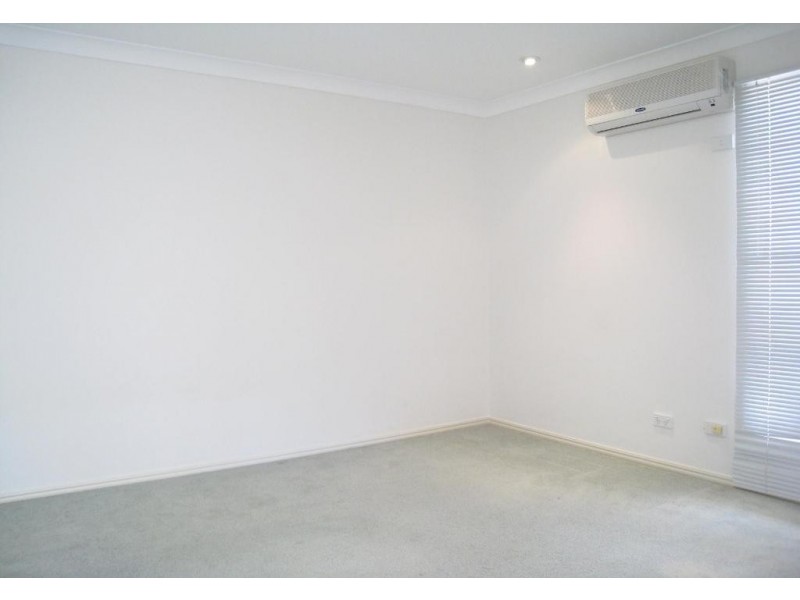 Stretton QLD 4116