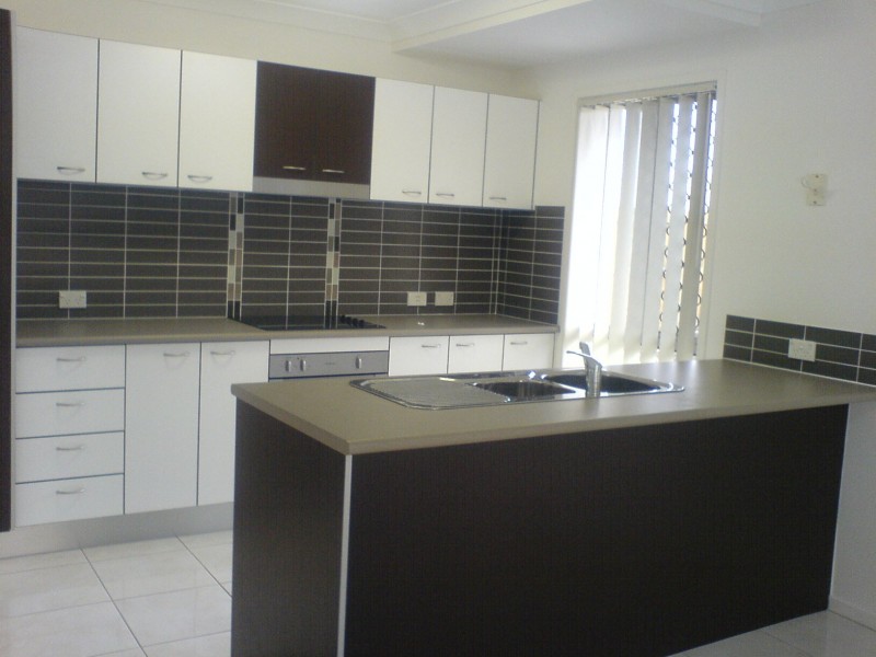 Parkinson QLD 4115