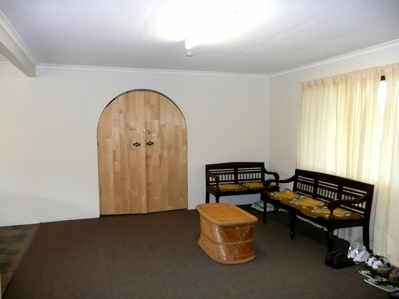 92 Mains Rd, Sunnybank QLD 4109