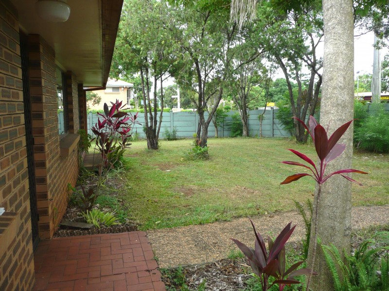 92 Mains Rd, Sunnybank QLD 4109