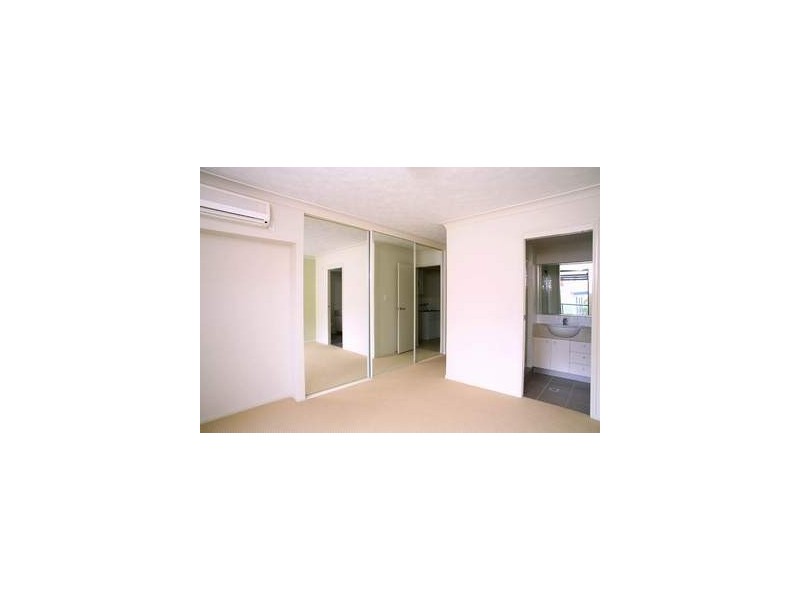 Coolangatta QLD 4225