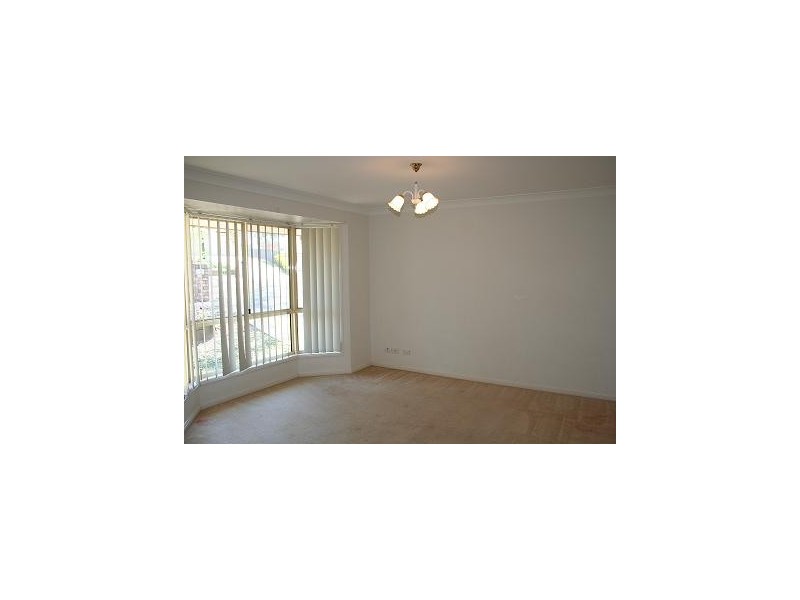 4 Cambridge, Forest Lake QLD 4078