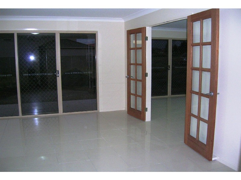 Eight Mile Plains QLD 4113