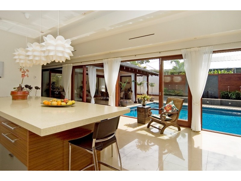 Hope Island QLD 4212