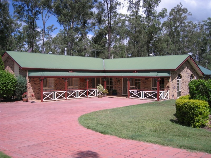 31 Yellowstone Ct, Munruben QLD 4125