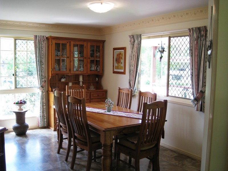 31 Yellowstone Ct, Munruben QLD 4125