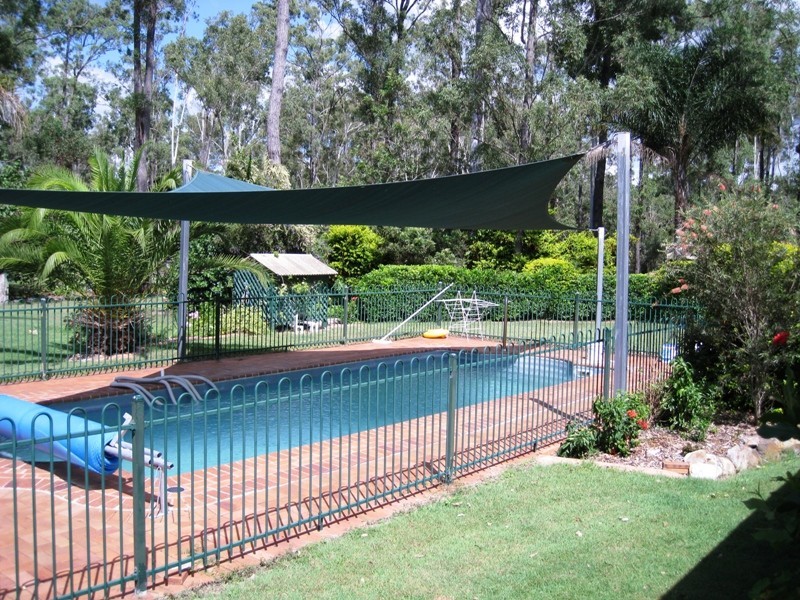 31 Yellowstone Ct, Munruben QLD 4125