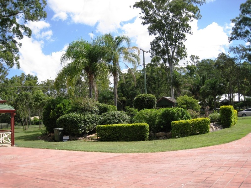 31 Yellowstone Ct, Munruben QLD 4125