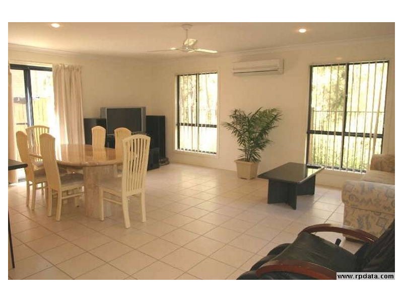 11 Brushbox Cr, Sunnybank Hills QLD 4109