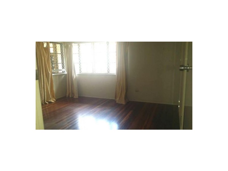 210 Mains Road, Sunnybank QLD 4109