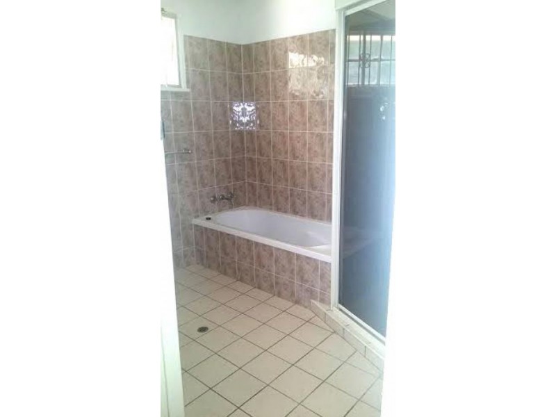 210 Mains Road, Sunnybank QLD 4109