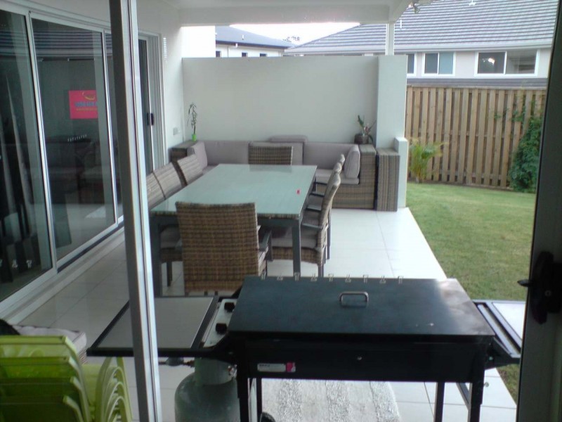 11 Fels Close, Eight Mile Plains QLD 4113