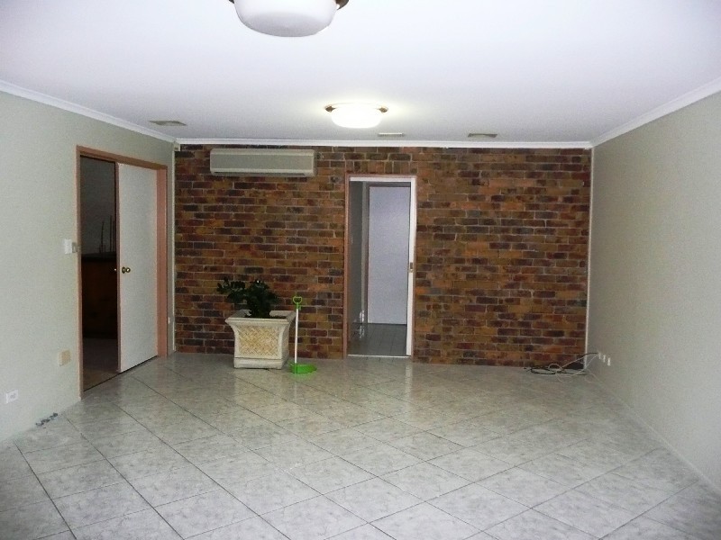 28 Mildura St, Stretton QLD 4116