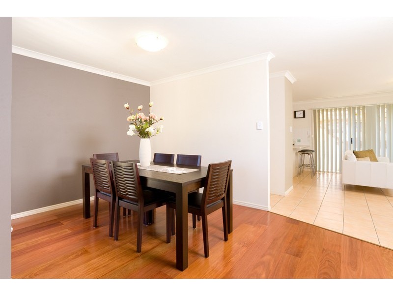 10 Kinchega Cct, Parkinson QLD 4115