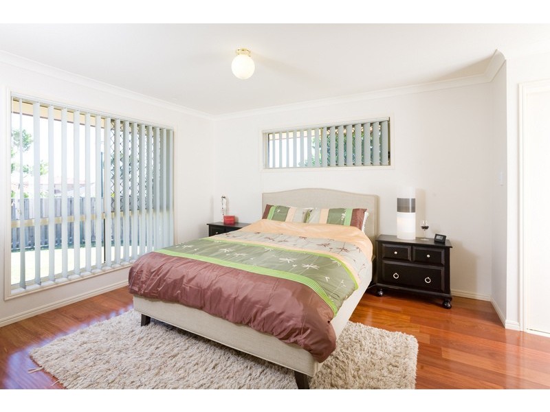 10 Kinchega Cct, Parkinson QLD 4115