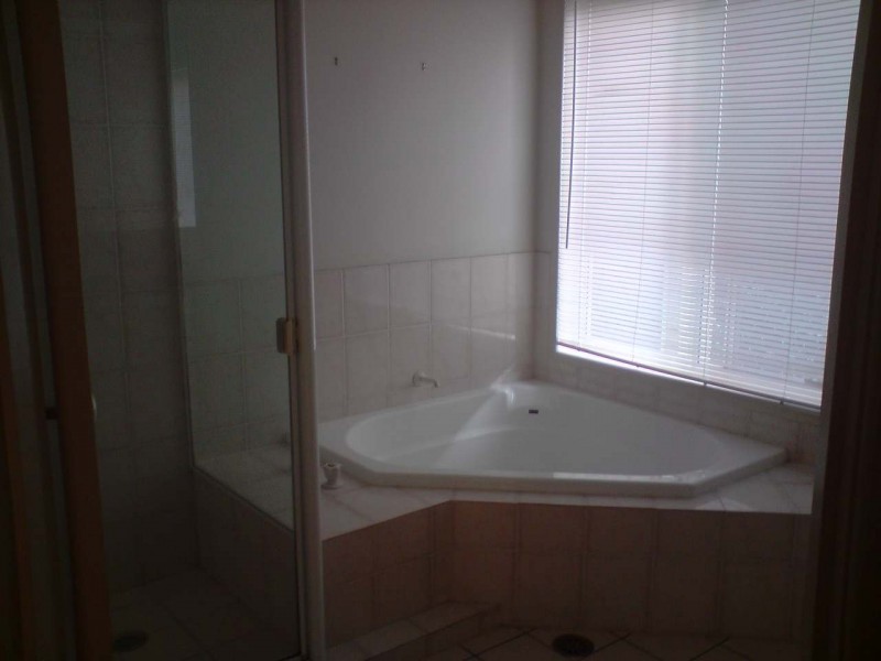 152 Bordeaux Street, Eight Mile Plains QLD 4113