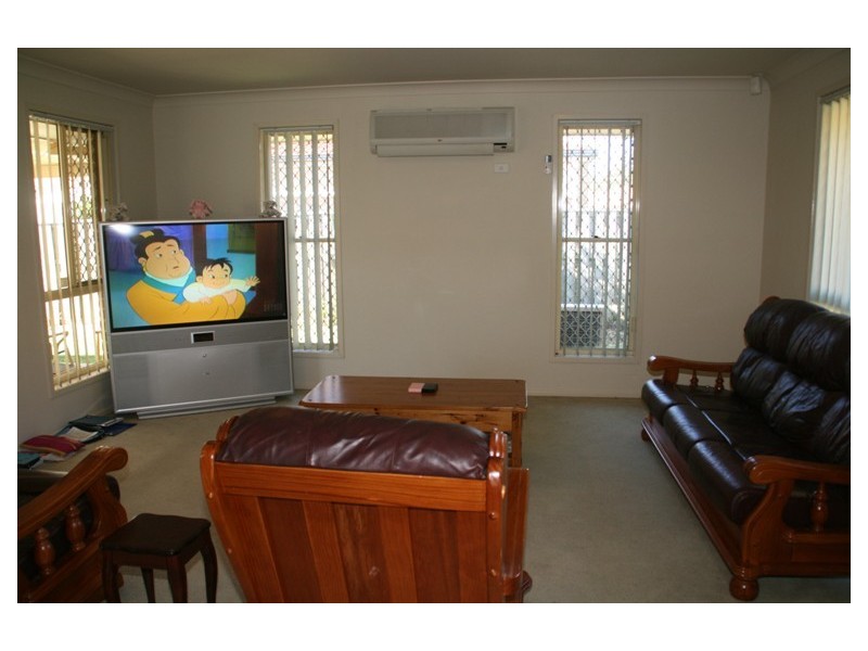 8 Hockey Street, Kuraby QLD 4112