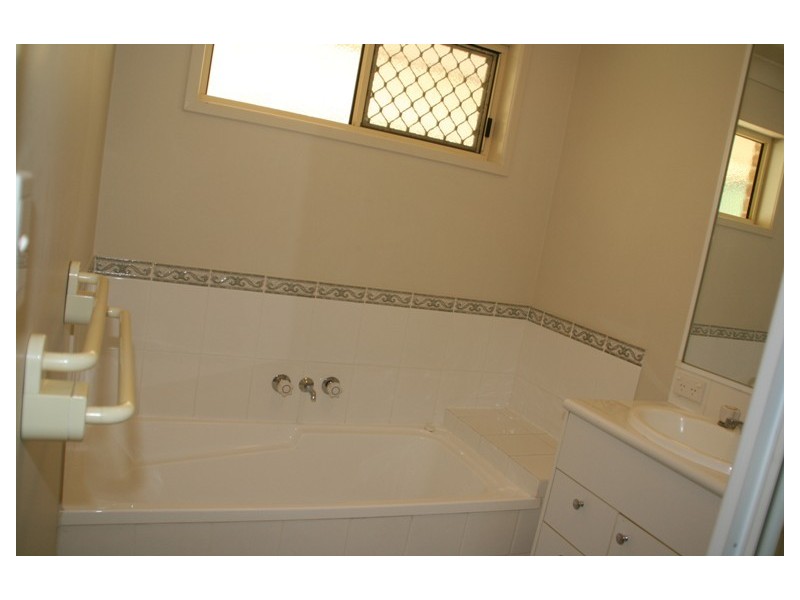 8 Hockey Street, Kuraby QLD 4112