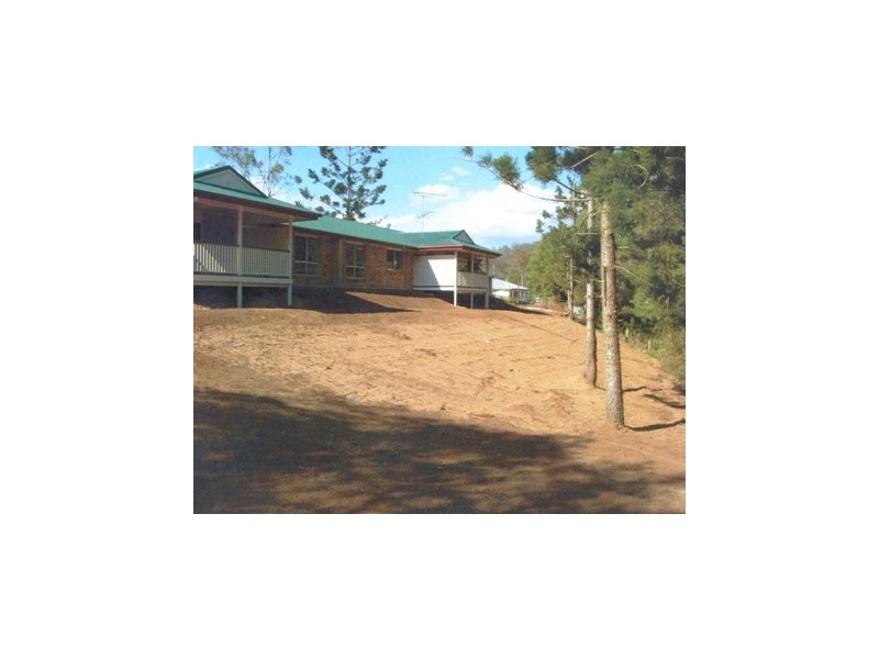 5 Louisa St, Mount Perry QLD 4671