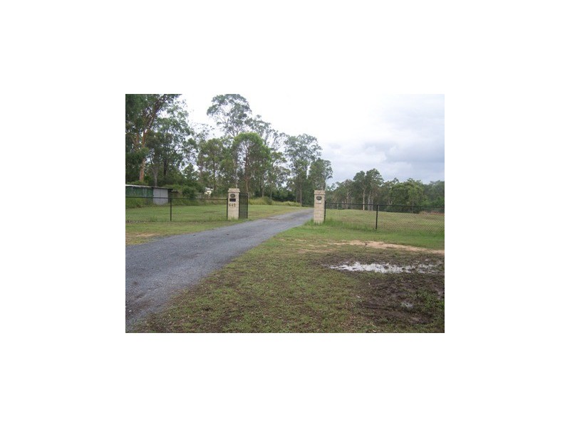 642 Middle Rd, Greenbank QLD 4124