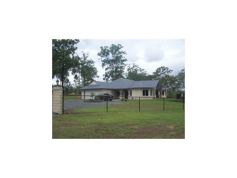 642 Middle Rd, Greenbank QLD 4124