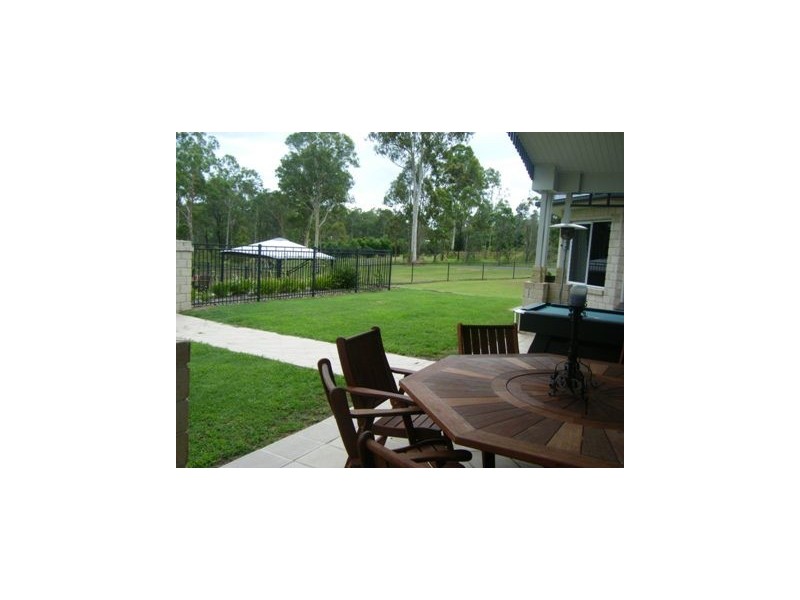 642 Middle Rd, Greenbank QLD 4124