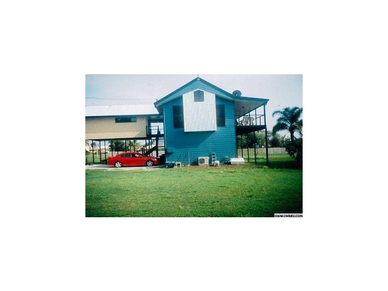 9 Nielson Ave, Burnett Heads QLD 4670