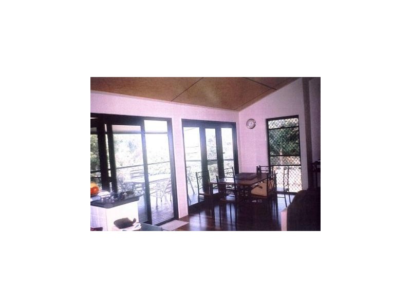 9 Nielson Ave, Burnett Heads QLD 4670