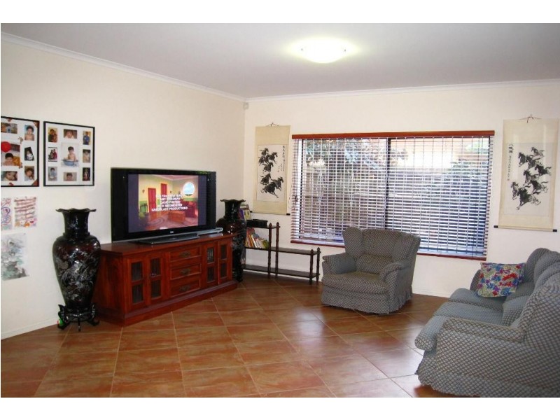 110 Stiller Dr, Kuraby QLD 4112