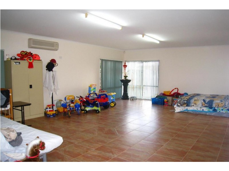 110 Stiller Dr, Kuraby QLD 4112