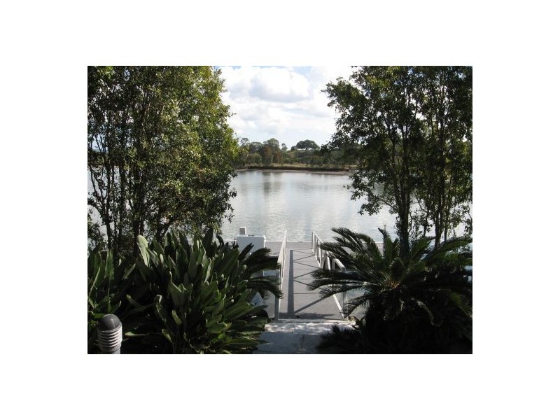 1015 Rosebank Way, Hope Island QLD 4212