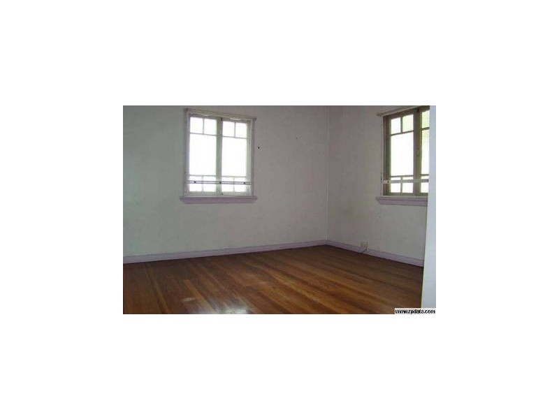 202 Dowding St, Oxley QLD 4075