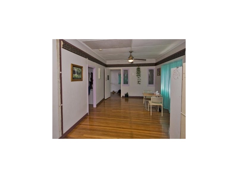 202 Dowding St, Oxley QLD 4075