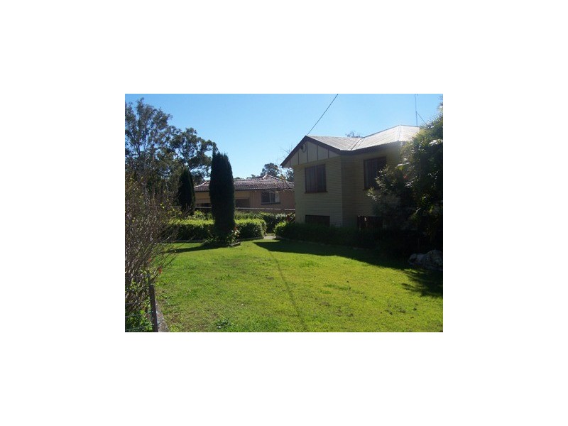 160 Dowding St, Oxley QLD 4075