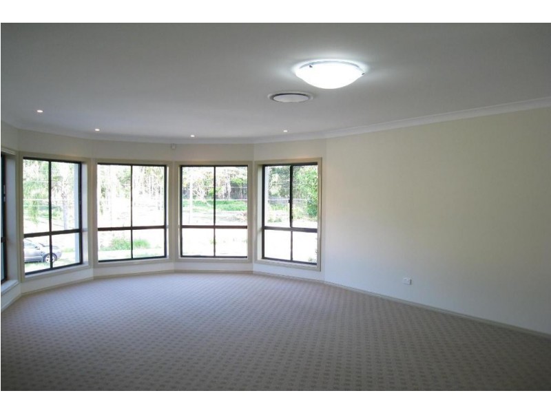 2 Holyrood St, Calamvale QLD 4116