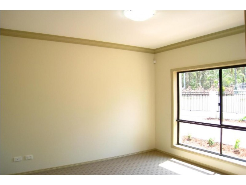 2 Holyrood St, Calamvale QLD 4116