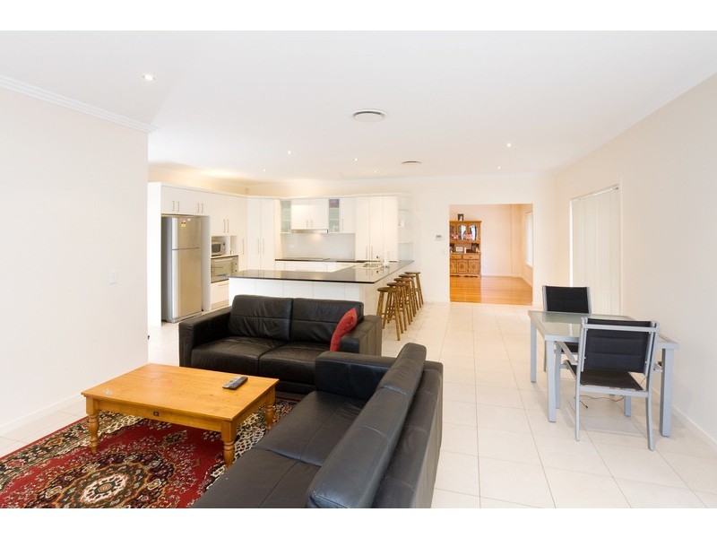 Stretton QLD 4116
