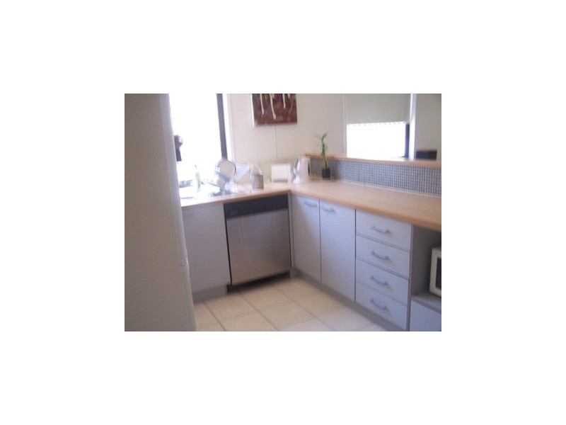 5/82-86 Mein St, Scarborough QLD 4020